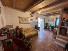 Foto Appartamento in vendita a San Costanzo - 6 locali 170mq