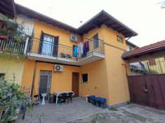 Foto Appartamento in vendita a San Giorgio Su Legnano - 4 locali 120mq