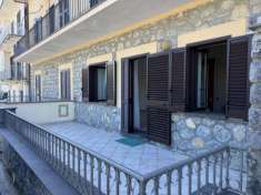 Foto Appartamento in vendita a San Giovanni A Piro - 3 locali 80mq