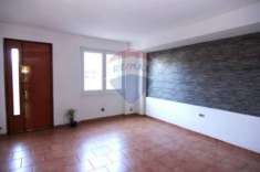 Foto Appartamento in vendita a Sangiano - 3 locali 100mq