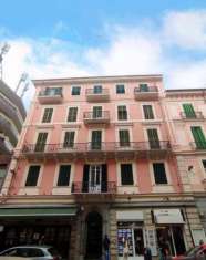 Foto Appartamento in vendita a Sanremo
