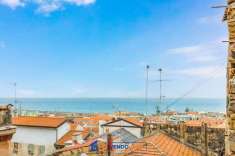 Foto Appartamento in vendita a Sanremo