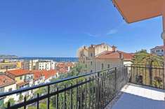 Foto Appartamento in vendita a Sanremo