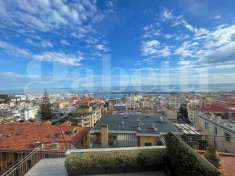 Foto Appartamento in vendita a Sanremo