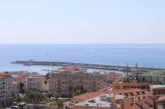 Foto Appartamento in vendita a Sanremo