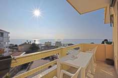 Foto Appartamento in vendita a Sanremo