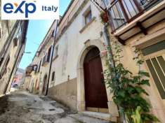 Foto Appartamento in vendita a Sant'Elia A Pianisi - 6 locali 290mq