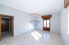 Foto Appartamento in vendita a Santa Maria Di Licodia - 3 locali 80mq