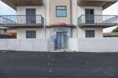 Foto Appartamento in vendita a Santa Maria Di Licodia - 5 locali 110mq