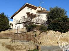 Foto Appartamento in vendita a Santa Marinella