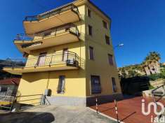Foto Appartamento in vendita a Santo Stefano Al Mare