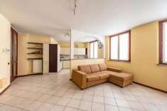 Foto Appartamento in vendita a Saronno