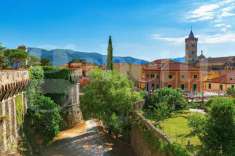 Foto Appartamento in vendita a Sarzana