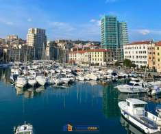 Foto Appartamento in vendita a Savona