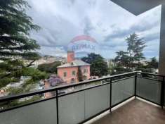 Foto Appartamento in vendita a Savona