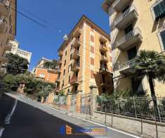 Foto Appartamento in vendita a Savona