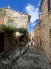 Foto Appartamento in vendita a Semproniano