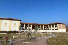 Foto Appartamento in vendita a Sesto Calende