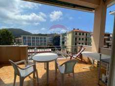 Foto Appartamento in vendita a Sestri Levante - 5 locali 110mq