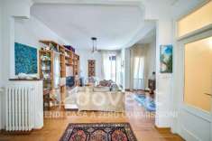 Foto Appartamento in vendita a Siena