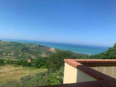 Foto Appartamento in vendita a Silvi