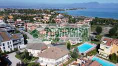 Foto Appartamento in Vendita a Sirmione