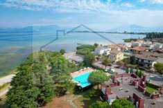 Foto Appartamento in Vendita a Sirmione