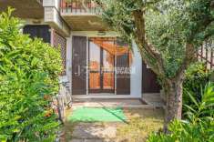 Foto Appartamento in vendita a Sirmione