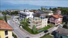 Foto Appartamento in Vendita a Sirmione Colombare