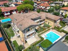 Foto Appartamento in Vendita a Sirmione Colombare