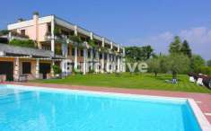 Foto Appartamento in Vendita a Sirmione Lugana
