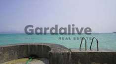 Foto Appartamento in Vendita a Sirmione Sirmione