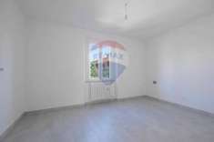 Foto Appartamento in vendita a Staffolo - 5 locali 55mq