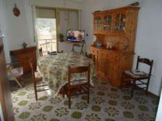 Foto Appartamento in vendita a Tagliacozzo - 5 locali 75mq