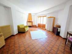 Foto Appartamento in vendita a Tagliacozzo - 5 locali 90mq