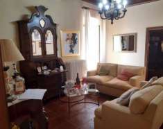 Foto Appartamento in vendita a Tagliacozzo - 7 locali 150mq