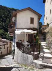Foto Appartamento in vendita a Tagliacozzo