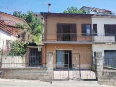 Foto Appartamento in vendita a Tagliacozzo