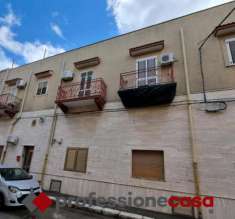 Foto Appartamento in vendita a Taranto - 2 locali 65mq