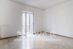 Foto Appartamento in vendita a Taranto - 3 locali 110mq