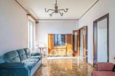 Foto Appartamento in vendita a Taranto - 4 locali 110mq