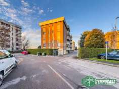 Foto Appartamento in vendita a Tavazzano Con Villavesco