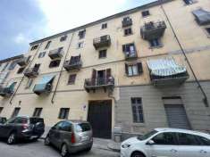 Foto Appartamento in Vendita a Torino Via Bra 2