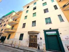 Foto Appartamento in vendita a Torre Del Greco - 4 locali 125mq