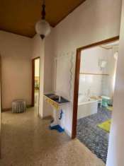 Foto Appartamento in vendita a Torre San Patrizio - 7 locali 170mq