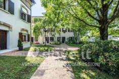 Foto Appartamento in vendita a Treviso - 5 locali 190mq