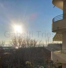 Foto Appartamento in vendita a Trieste - 3 locali 78mq