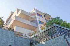 Foto Appartamento in vendita a Trieste - 5 locali 135mq