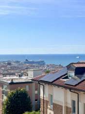 Foto Appartamento in vendita a Trieste