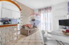 Foto Appartamento in vendita a Vanzago